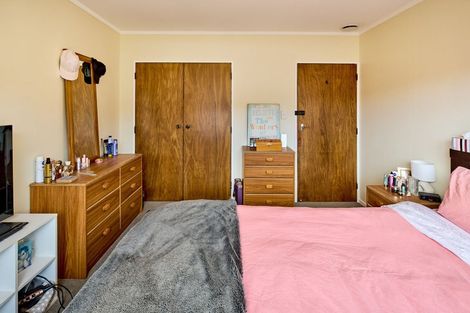 Photo of property in 15b Florio Terrace, Tawa, Wellington, 5028