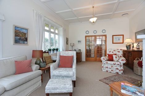 Photo of property in 12 Wanganui Road, Marton, 4710