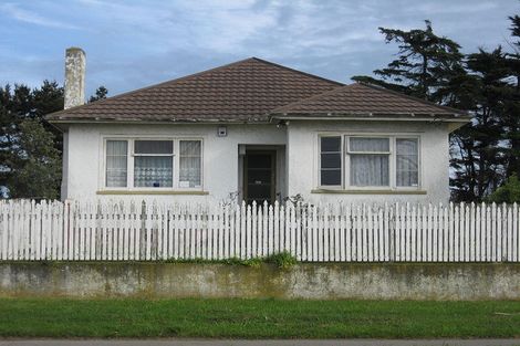 Photo of property in 19 Mosston Road, Castlecliff, Whanganui, 4501