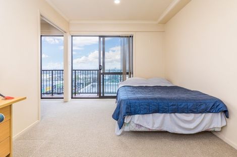 Photo of property in The Rennaissance, 11h/18 Ronwood Avenue, Manukau, Auckland, 2104