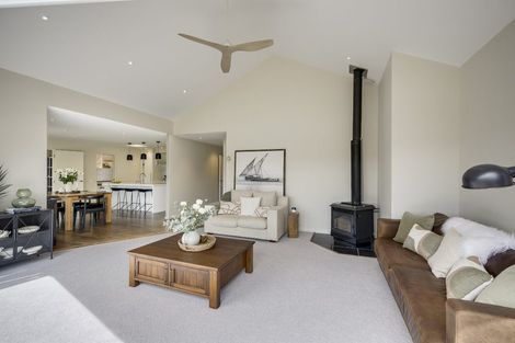 Photo of property in 41 Raratu Road, Kahuranaki, Havelock North, 4295