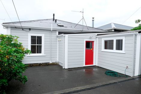 Photo of property in 9 Stanley Street, Berhampore, Wellington, 6023