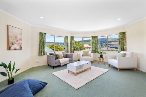 Photo of property in 3 Pikitanga Close, Tawa, Wellington, 5028