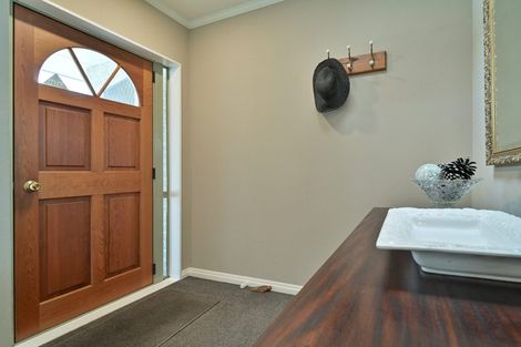 Photo of property in 1/217 Mcleod Street, Camberley, Hastings, 4120