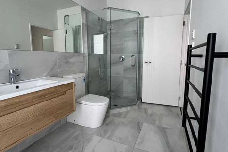 Photo of property in 12 William Calvert Drive, Swanson, Auckland, 0614