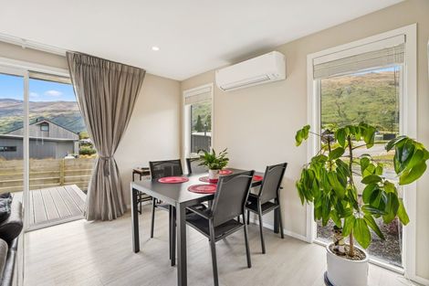 Photo of property in 8 Lakefield Close, Kingston, Athol, 9793