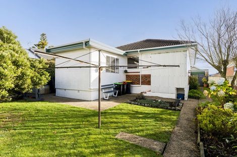 Photo of property in 46 Stirling Street, Andersons Bay, Dunedin, 9013