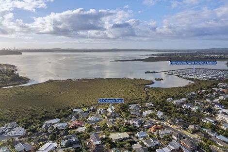 Photo of property in 25 Oakpark Place, West Harbour, Auckland, 0618