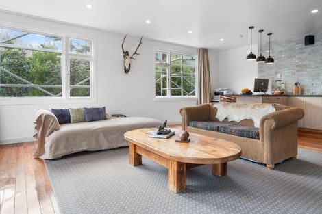 Photo of property in 11 Haywards Lane, Duvauchelle, 7581