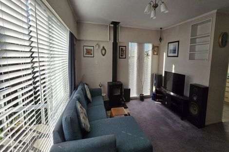 Photo of property in 10a Kayeleen Place, Cockle Bay, Auckland, 2014