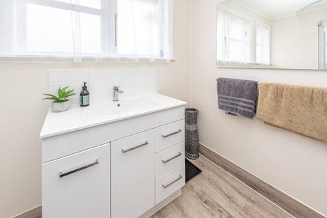 Photo of property in 32 Akatea Street, Gonville, Whanganui, 4501