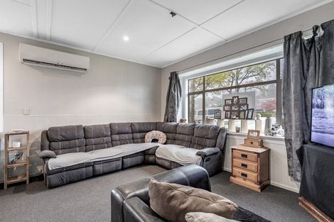 Photo of property in 98 Hokonui Drive, Gore, 9710