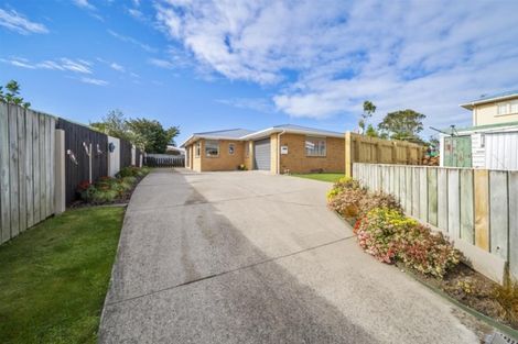 Photo of property in 12a Collins Street, Hawera, 4610
