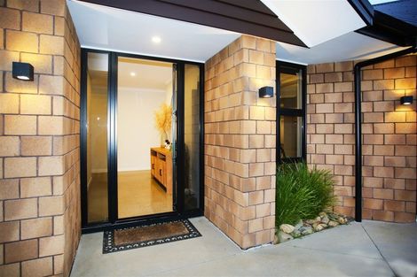 Photo of property in 5 Braxonne Close, Pukekohe, 2120