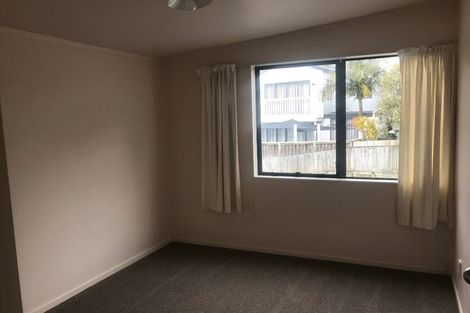 Photo of property in 8/61a Birkdale Road, Birkdale, Auckland, 0626