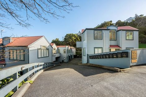 Photo of property in 93a Kelburn Parade, Kelburn, Wellington, 6012