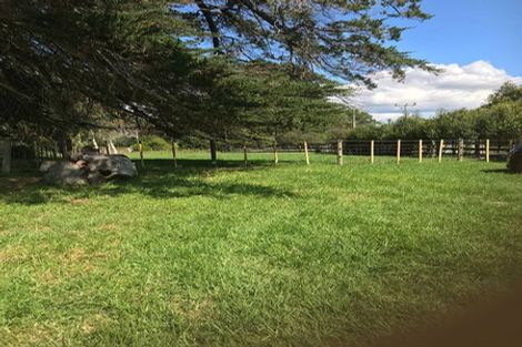 Photo of property in 301 Riverhead Road, Riverhead, Kumeu, 0892