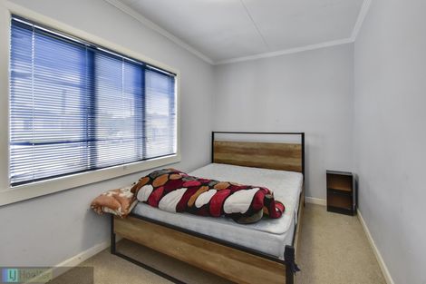 Photo of property in 11 Seddon Avenue, Papatoetoe, Auckland, 2104