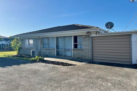 Photo of property in 1/13 Royal Arch Place, Rosehill, Papakura, 2113