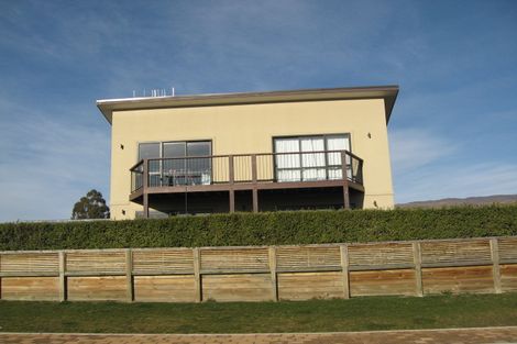 Photo of property in 5 Stonebrook Drive, Wanaka, 9305