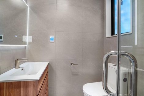 Photo of property in 7c Hewlett Road, Massey, Auckland, 0614