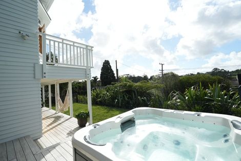 Photo of property in 6 Kent Street, Riverhead, 0820