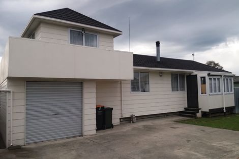 Photo of property in 11 Perrin Place, Kelvin Grove, Palmerston North, 4414