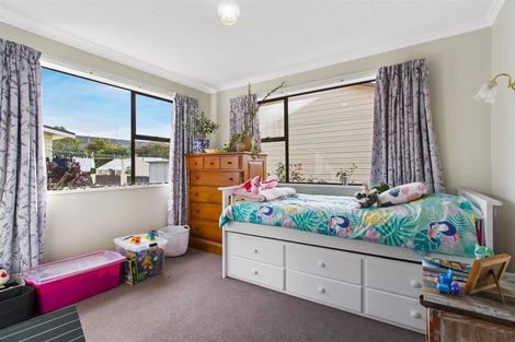 Photo of property in 4 Bond Street, Waimate, 7924