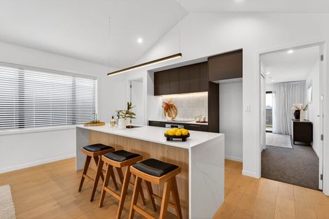 Photo of property in 7 Annie Aranui Drive, Poraiti, 4182