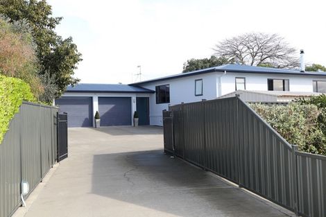 Photo of property in 83 Ferry Road, Clive, 4102