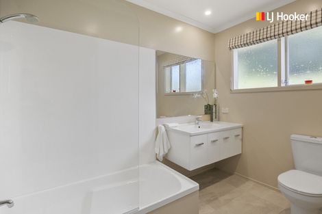 Photo of property in 42 Glendevon Place, Vauxhall, Dunedin, 9013