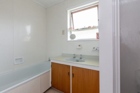 Photo of property in 17 Puketapu Road, Taradale, Napier, 4112