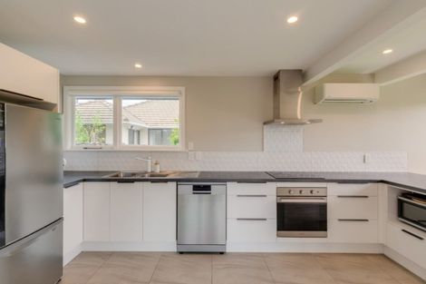 Photo of property in 126 Effingham Street, North New Brighton, Christchurch, 8083