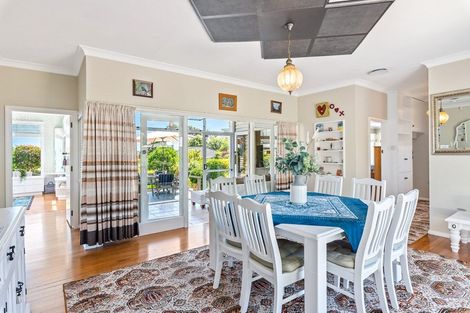 Photo of property in 16 Webber Street, Paraparaumu Beach, Paraparaumu, 5032