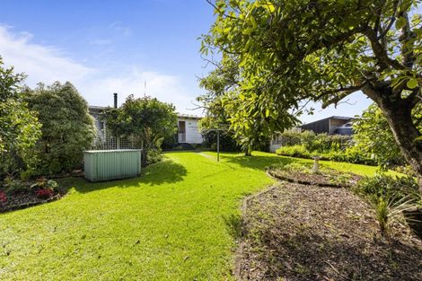 Photo of property in 64 Kon Tiki Road, Whiritoa, Whangamata, 3691