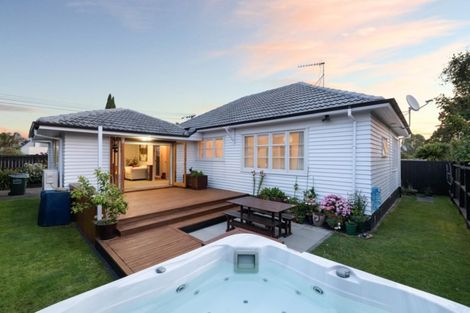 Photo of property in 15 Bernard Street, Avenues, Whangarei, 0110