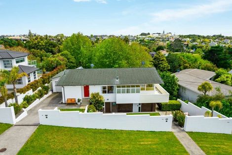 Photo of property in 1/78 Castor Bay Road, Castor Bay, Auckland, 0620