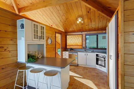 Photo of property in 63 Ngapaki Street, Waikanae Beach, Waikanae, 5036