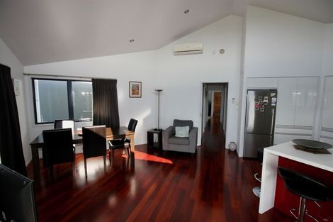 Photo of property in 18 Ringwood Place, Whitianga, 3510