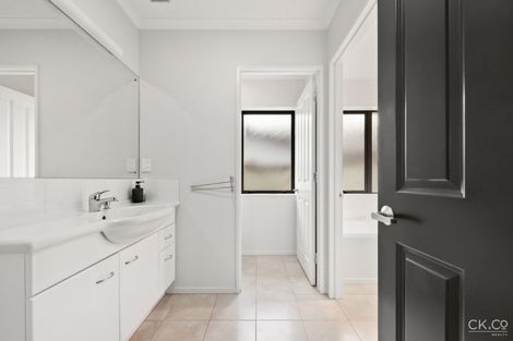 Photo of property in 4 Beechwood Way, Te Marua, Upper Hutt, 5018