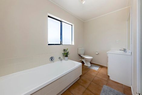 Photo of property in 64-66 Hillside Road, Papatoetoe, Auckland, 2025