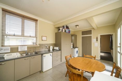 Photo of property in 629 Featherston Street, Roslyn, Palmerston North, 4414