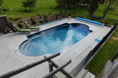 Photo of property in 129 Woodhouse Road, Patumahoe, Pukekohe, 2679