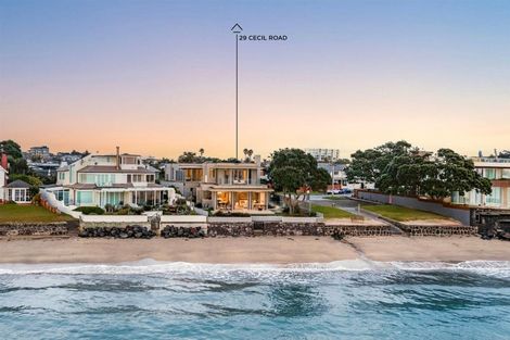Photo of property in 29 Cecil Road, Milford, Auckland, 0620