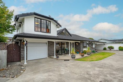 Photo of property in 1/12 Koromiko Street, New Lynn, Auckland, 0600