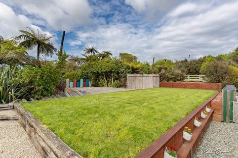 Photo of property in 63 Mount Marua Way, Timberlea, Upper Hutt, 5018