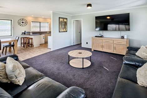 Photo of property in 123 Bedford Street, Cannons Creek, Porirua, 5024