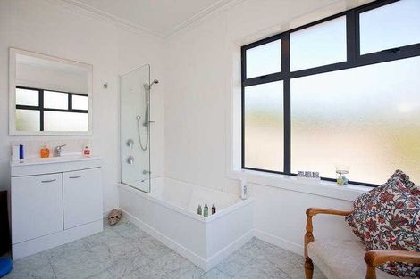 Photo of property in 105 Doon Street, Waverley, Dunedin, 9013