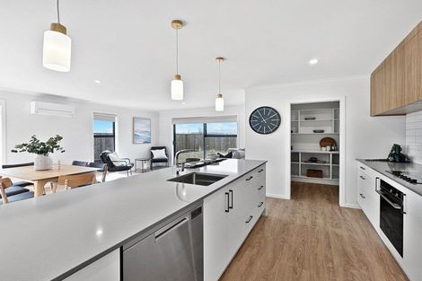 Photo of property in 38 Taurangawaka Road, One Tree Point, 0118