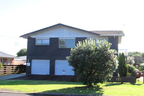Photo of property in 3/3 Empire Road, Orewa, 0931